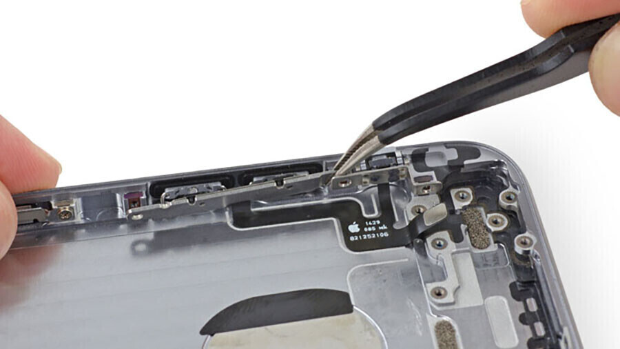 Ремонт кнопок громкости и вибро iPhone 13 mini