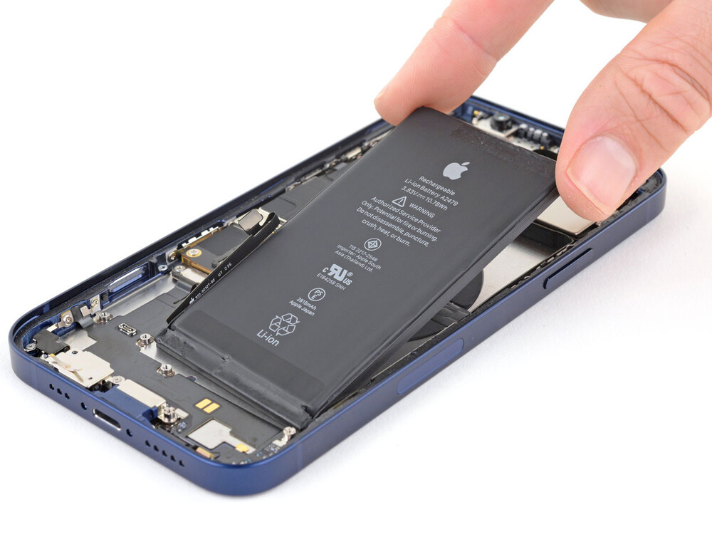 Замена аккумулятора (оригинал) iPhone 13