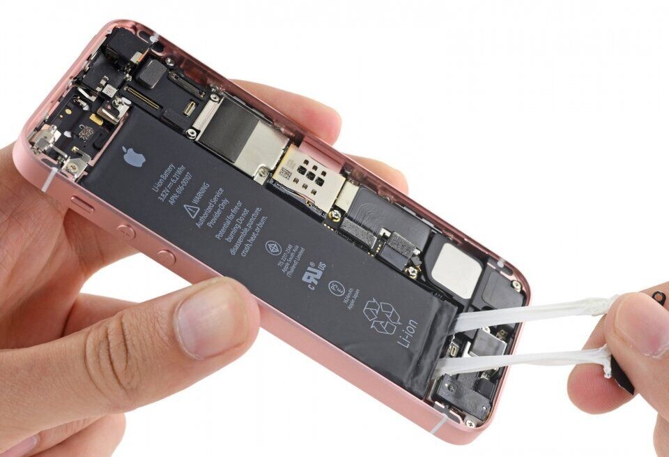 Замена аккумулятора (оригинал) iPhone 5C