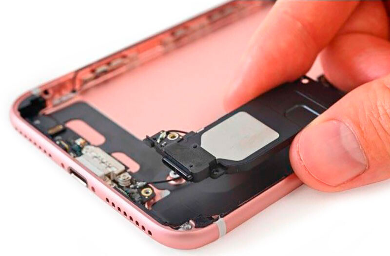 Замена нижнего (полифонического) динамика iPhone 8 Plus