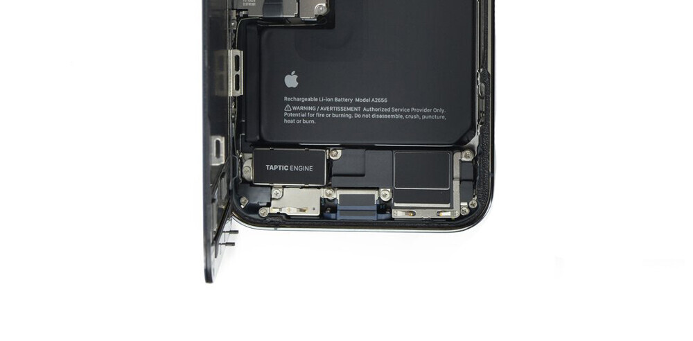 Замена вибромотора iPhone 13 Pro Max