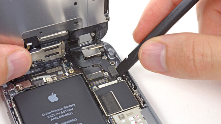 Заміна вібромотору ( Apple iPhone 6 )