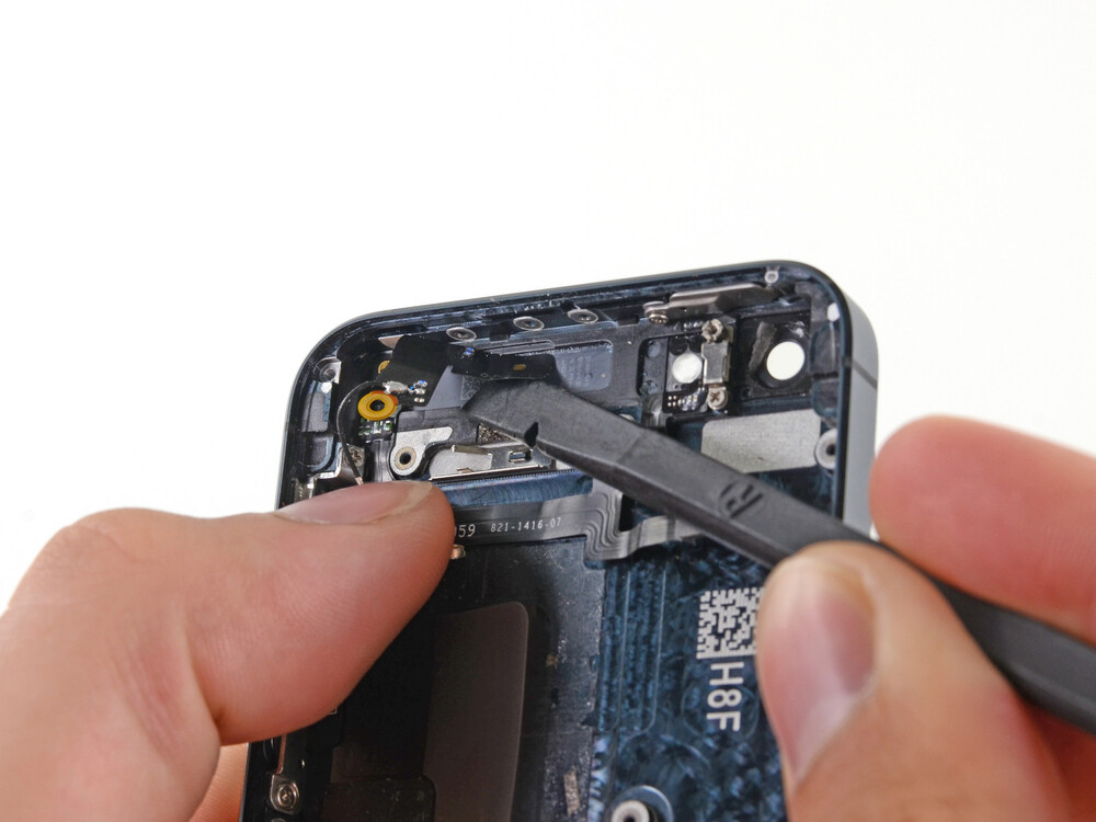 Ремонт (перепайка) микросхемы Wi-Fi и Bluetooth iPhone 5S