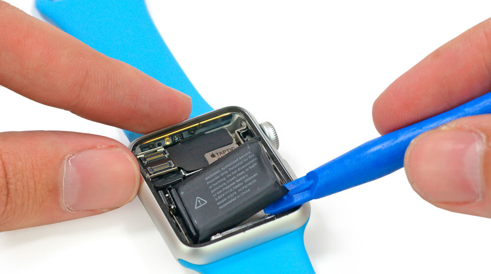 Замена аккумулятора Apple Watch 2