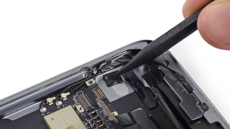 Замена антенны Wi-Fi Apple iPad 7 10.2" 2019