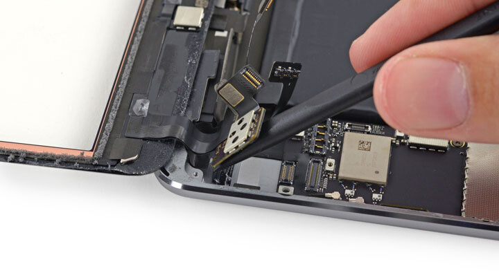 Замена передней камеры Apple iPad Mini 4 (A1538/A1550)