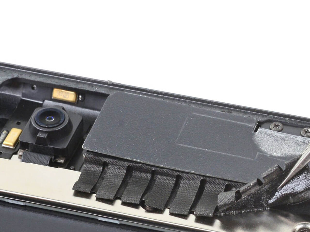 Замена передней камеры Apple iPad Mini 5 (A2124/A2125/A2126/A2133)
