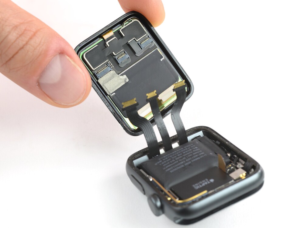 Замена дисплейного модуля Apple Watch 3 42mm