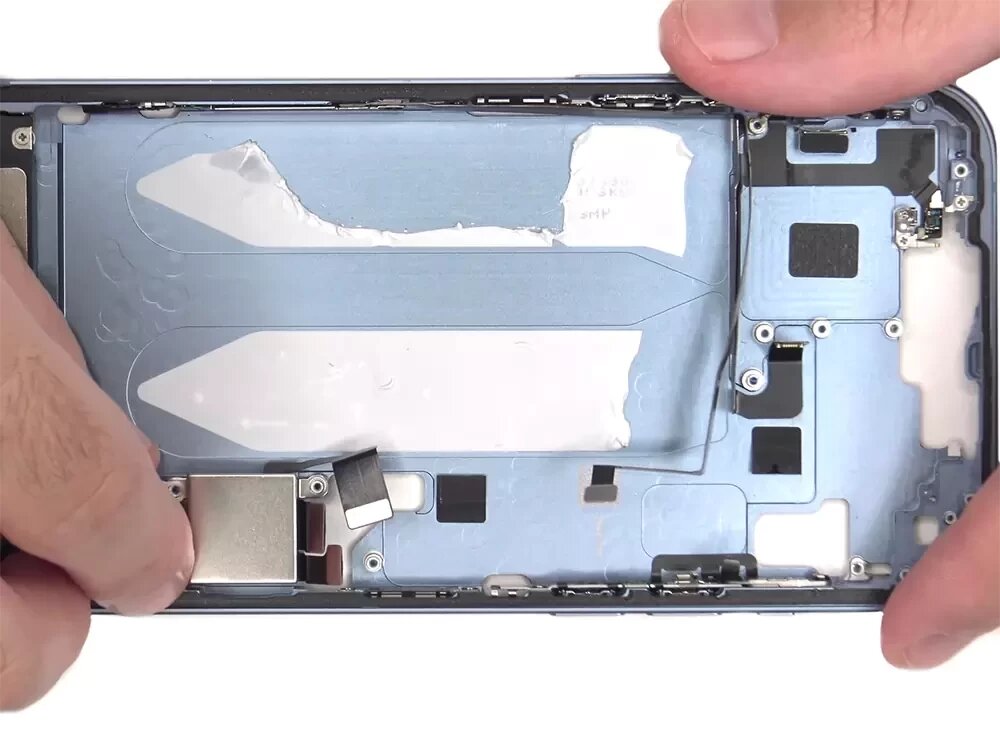 Ремонт кнопок громкости и вибро iPhone 14 Plus
