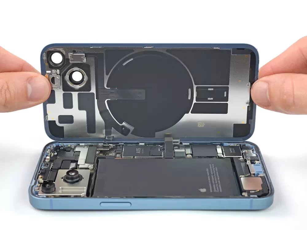 Ремонт после попадания влаги iPhone 14