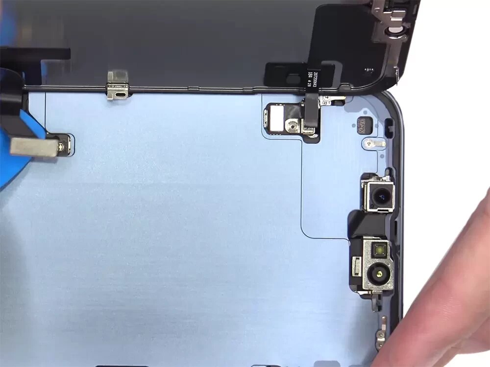 Замена датчика приближения iPhone 14 Plus