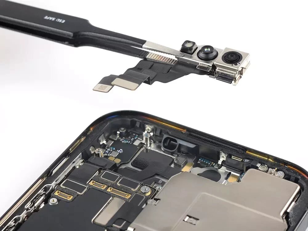 Замена передней (фронтальной) камеры iPhone 14 Pro
