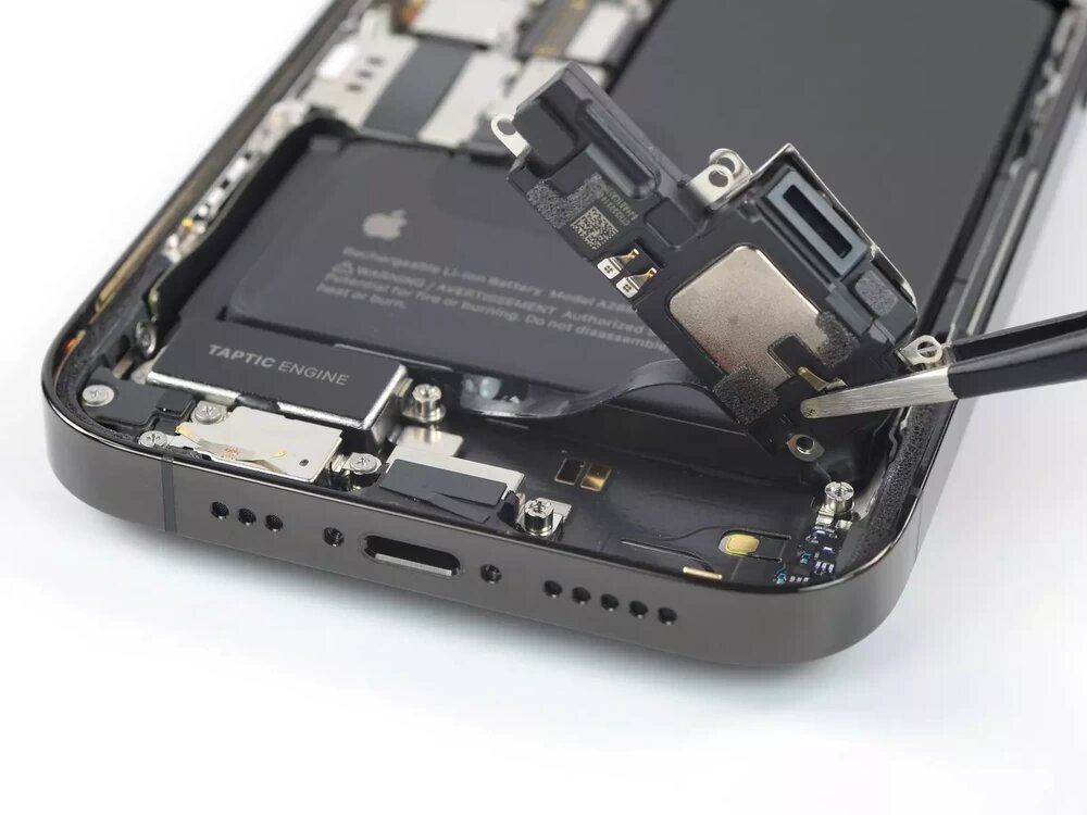 Замена нижнего (полифонического) динамика iPhone 14 Pro