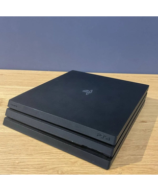 Стационарная игровая приставка Sony PlayStation 4 Pro 1TB Б/У