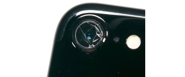 Замена стекла задней камеры iPhone 7, С чем проблема?: Замена стекла задней камеры iPhone 7