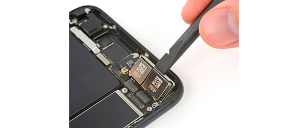 Замена задней камеры (оригинал) iPhone 7 Plus, С чем проблема?: Замена задней камеры (оригинал) iPhone 7 Plus