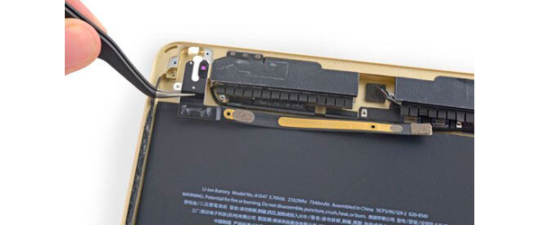 Заміна аудіо-роз'єму Apple iPad Air 2 (A1566/A1567), З чим проблеми?: Заміна аудіо-роз'єму Apple iPad Air 2 (A1566/A1567)