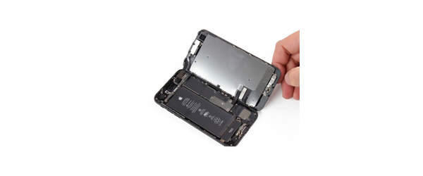 Замена дисплея (копия с TrueTone) iPhone SE 2022, С чем проблема?: Замена дисплея (копия с TrueTone) iPhone SE 2022 (SE3)