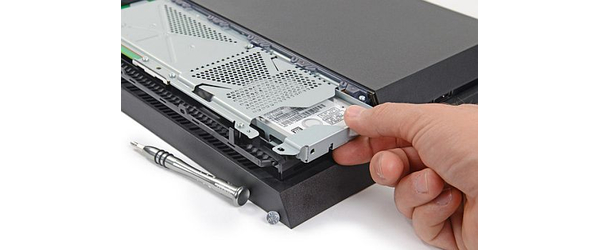 Замена жесткого диска HDD на Sony PlayStation 4 (1 Tb) без ОС