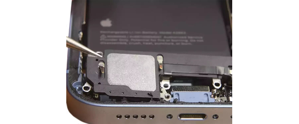 Замена нижнего (полифонического) динамика iPhone 14, С чем проблема?: Замена нижнего (полифонического) динамика iPhone 14, Компонент: Динамик, Модель: iPhone 14, Серія: iPhone 14