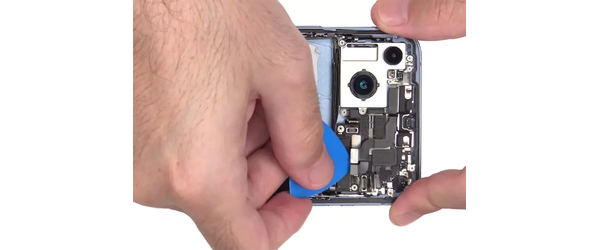 Замена верхнего (голосового) динамика iPhone 14 Plus, С чем проблема?: Замена верхнего (голосового) динамика iPhone 14 Plus