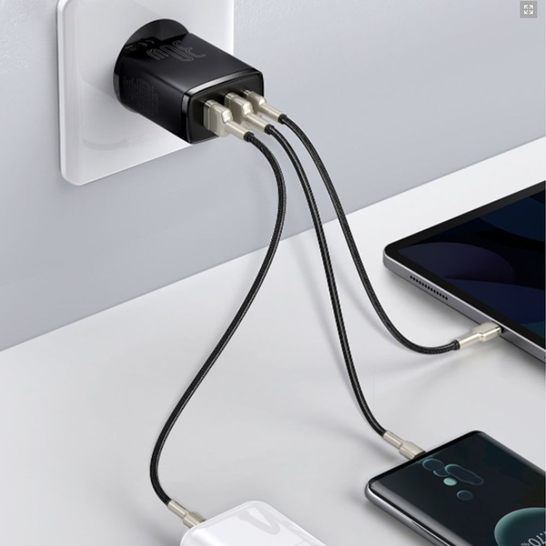 Мережевий зарядний пристрій Baseus Compact Quick Charger 30W (Type-C + 2USB) Black, изображение 6