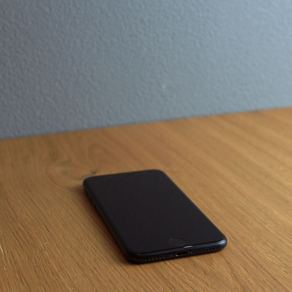 Apple iPhone 7 32GB Black Б/У, изображение 2
