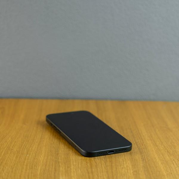 Apple iPhone 15 128GB Black (MTP03)Б/В, изображение 5